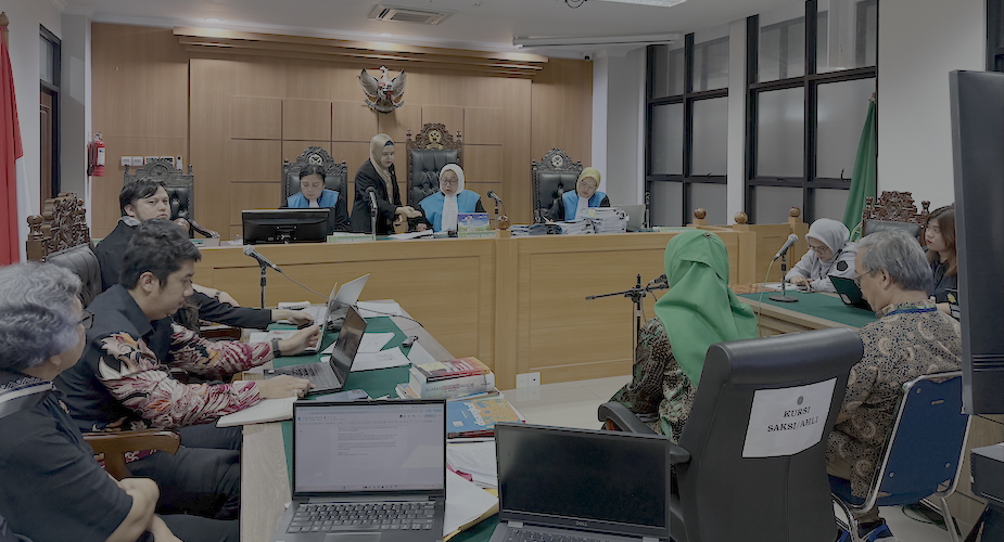 Esai: Luka yang disebut, penyangkalan yang dibiarkan